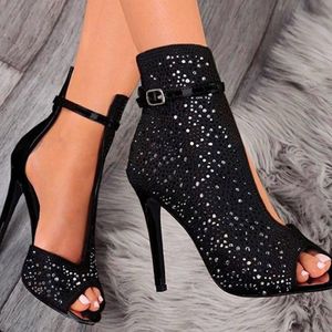 Vente chaude-xy chaussures strass évider sandales bouche de poisson bottes cool sexy talons hauts femme robe noire sandales