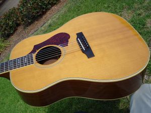 Vente chaude bonne qualité guitare électrique 1985 J45Celebrity #30 sur 90 Images de guitare acoustique Instruments de musique