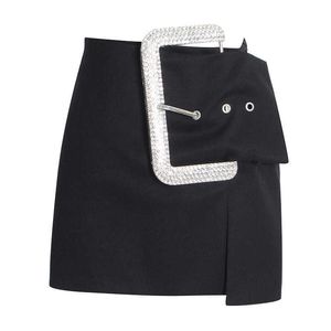 Minifalda corta sexy para mujer, para club nocturno, con cinturón brillante, diseño de gama alta, color negro