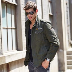 Hot US Style Autumn Patchwork brodé Eagle man veste Army Green Multi Pocket Stand Collons de vol à la fermeture à glissière