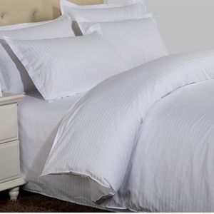 Hôtel Blanc Housse de couette Pure Stripes Hôtel Housses de couette 100% coton satin Housse de couette Top Qualité Literie Premium LJ201015