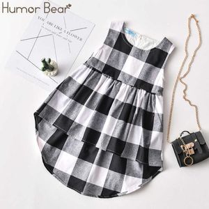 Humor Bear niños verano nueva ropa para niñas bebés negro blanco a cuadros parte delantera corta espalda larga moda niños bebé niña vestido Q0716