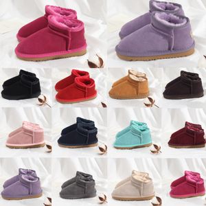 Australie Mini Enfants Chaussures Classique Uggi Bottes Toddler Filles Baskets Designer Bébé Enfant Garçons Boot Jeunes Nourrissons Enfants Chaussure Châtaigne ReFOoI #