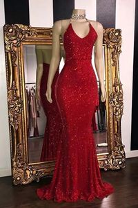 En stock Gliter Red Sequined Evening Prom Vestidos 2022 Sexy Halter Cuello sin mangas