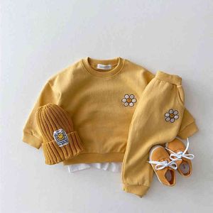 Vêtements pour bébés pour bébés filles ensembles de vêtements automne hiver nouveau-né bébés garçons sweat-shirt à fleurs pantalons pcs bébé vêtements de créateurs Y220519