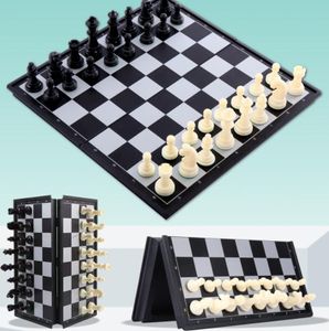 Jouets d'intelligence Ensemble d'échecs de voyage magnétique Planche pliante Jouet éducatif parent-enfant Jeu de famille Jouets d'éducation précoce pour enfants Cadeaux d'anniversaire