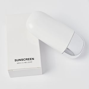Isolation blanche blanc non tarif léger léger en douceur lisse écran solaire maquillage en vrac personnalisé tous les types de peau beauté