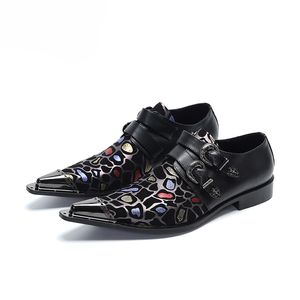 Zapatos de cuero genuino formales de tipo italiano Hebillas para hombres Punta de metal puntiaguda Zapatos negros de negocios, fiesta y boda ¡Hombres!