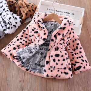 Jackets 2023 Winter Plush Imitation Fur Girls Jacket Cow Pattern Thick Keep Warm Hooded Coat For Kids Children Outdoor Outerwear 231123