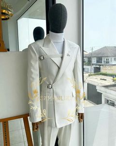 Chaquetas Nuevo en trajes Blazers Trajes de boda para hombres 2023 Abrigo Pantalón Diseño Último traje Homme Moda Formal Esmoquin Novio Traje Vestidos