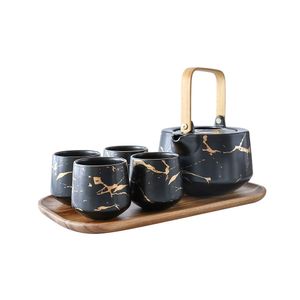 Juego de té de porcelana con textura de mármol dorado de estilo japonés, 1 tetera, 4 tazas de té y bandeja de madera, vajilla de té asiática, blanco y negro mate