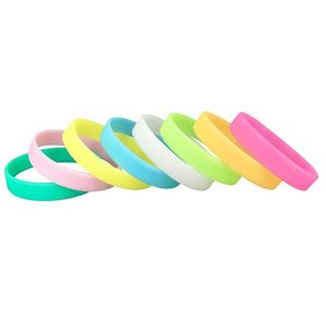 Jelly Fashion Luminous Flexible Sile Glow Bracelet Hommes Femmes Teen Sports Rubber Wristband In Dark Party Concert Hand Bands Bangle Drop Dhncf