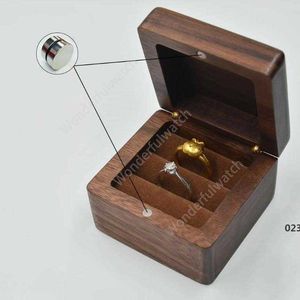 Caja de joyería Anillo de madera creativo Caja de pendiente Caja de almacenamiento de joyería colgante Caja de pendiente de nogal negro Cajas de madera maciza barco de mar DAW318