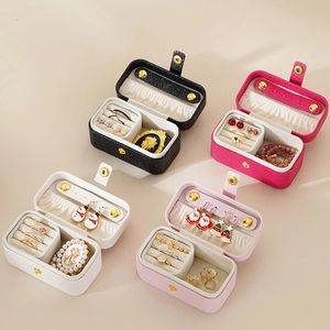 Boîtes à bijoux Mini boîte portable pour voyage collier boucle d'oreille anneau stockage haute qualité en cuir PU femmes organisateur cas 231122