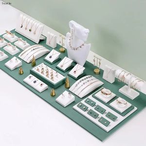 Boîtes à bijoux Présentoir de bijoux en cuir blanc Bague Collier Présentoir Pendentif Bracelet Présentoir Boutique Bijoux Présentoir Accessoires 231116