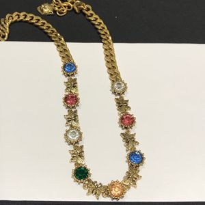 Bijoux cadeau pour femmes G papillon collier de diamants colorés, bracelet, breloque papillon coloré bijoux de pierres précieuses pour femmes