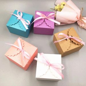 Pochettes à bijoux 20 pièces en papier fait à la main, coffrets cadeaux pour cadeaux d'anniversaire et de mariage, boîte à bonbons colorée avec ruban gratuit, emballage de cadeaux