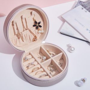 Bolsas de joyería Caja de almacenamiento de cosméticos Organizador de embalaje de maquillaje Cuero de PU Joyas simples Pendientes de botón