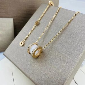 Joyería mujer Venta caliente 925 plata esterlina espiral seda collar de cerámica marca de moda clásica banquete joyería de cóctel de lujo collares diseñador