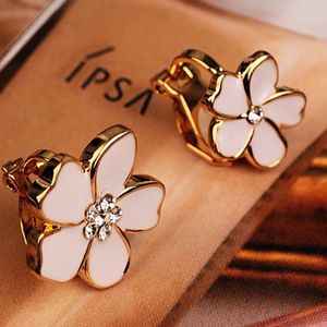 Jiofree Korea Style Flower Forme Émail Clip sur les boucles d'oreilles sans perçage pour les filles Party mignon charmant sans trou de bijoux d'oreille 240410