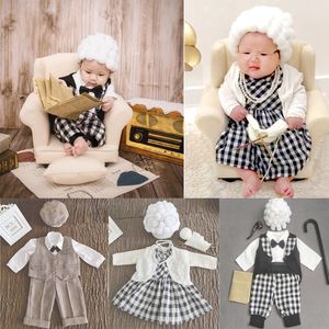 Keepsakes 1 Set Funny born Baby Pography Props Costume Infant Girls Cosplay Grandma Clothes Po Shooting Hat Outfits Drop 230223