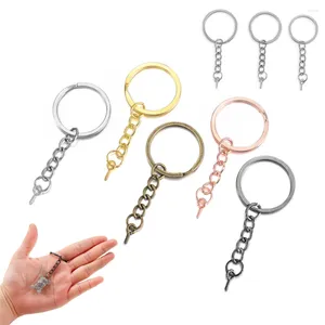 Keychains 10-20pcs / lot 25 28 30 mm en métal en métal vide Key Chain avec épingle à oeille à vis pour chaînes de bricolage bijoux faisant des accessoires de recherche