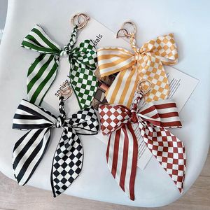 Llaveros Checkerboard Silk Scraf Key Holder Bag Pendant Car Ring Desmontable Lattice Checker Ribbon Bufandas Bowknot DIY Bows