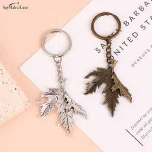 Keychains Creative Leaves Key Chain Maple Pendant Metal State State Car Ring Charms Backpack Decor Bijoux Accessoires