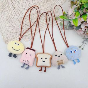 Llaveros Bolso lindo Llavero Mujer Pan de felpa con etiqueta de nombre Llaveros Venta al por mayor Útil Antipérdida Kawaii Llavero de comida