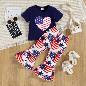 Ensembles de vêtements pour enfants Tenues pour le jour de l'indépendance des filles Drapeau pour enfants Tops + pantalon évasé à rayures étoilées 2pcs / set mode d'été Boutique vêtements pour bébés