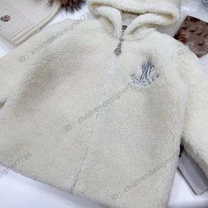 Coats pour enfants Lambhair Mabet For Kids Doll Bear Print Child Cabinage Veste à capuche Taille de 100-160 cm Bébé automne