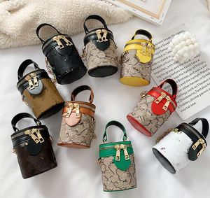 Kids Handbags Letter Print Mini Princess Shoulder Bags Children Girls PU Messenger Bag Gold Chain Purse