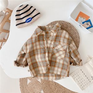 Camisas para niños, camisas de manga larga a cuadros de moda para niños de estilo coreano, 1-6 años, bolsillos de primavera y otoño, Tops sueltos de algodón 230321