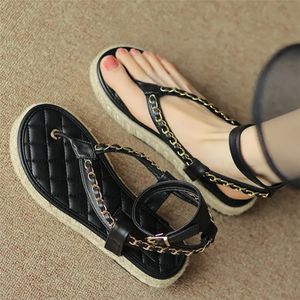 Sandalias Mujeres Diapositivas Desgloses para mujeres zapatillas de diseño de lujo zapatos de diseño de lujo tacón plano de cuero dama paris bombas de playa de verano