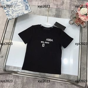 Niños Camiseta de manga corta para bebés Ropa para niños Impresión de letras color sólido productos cómodos de verano Nuevas llegadas Tamaño 100-150 CM Mar09