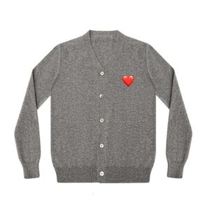 Tricots jouer des femmes designer de qualité supérieure de luxe de luxe amour cardigan tricot homme femme veste en V