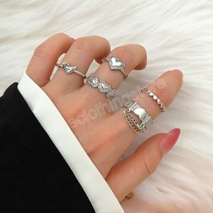 Corea amor corazón anillo conjunto personalidad temperamento circón Color plata anillos geométricos para mujeres moda joyería gótica