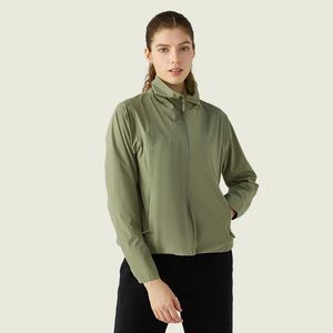 L-w010 Camisa elástica repelente al agua, chaqueta con cuello de embudo, abrigo deportivo, chaquetas a prueba de viento para aceite, ropa para acampar al aire libre, senderismo y montaña