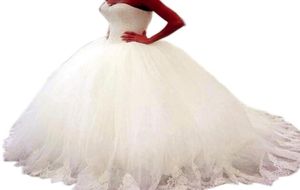 Robes de mariée en dentelle 2019 Robes de mariage princesse Vestido pas cher de novia 2018 Bides de mariée robes de mariée corset8559189