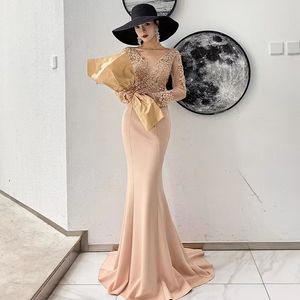 Sirena de encaje Vestidos para madre de novia Chaqueta Cristal con cuentas 2023 Manga larga Tallas grandes Por encargo Sirena Escote en V Tren de barrido Fiesta de noche Invitados Vestido