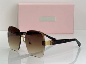 Gafas de sol de damas para el verano popular de 263 ys diseñador elegante estilo de moda al aire libre CR39 anti-ultravioleta retro gafas cuadradas cuadradas caja aleatoria