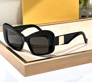 Lunettes de soleil papillon de grande taille Noir / Gris foncé Objectif Femmes Designer Lunettes de soleil surdimensionnées Nuances Sunnies Gafas de sol UV400 Lunettes avec boîte