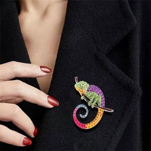 Gran lagarto camaleón broche Animal abrigo Pin diamantes de imitación joyería de moda esmalte accesorios adornos 2 colores elegir GC1100
