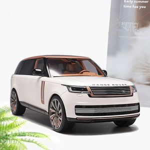 Grande taille 1/18 Land Range Rover SUV modèle de voiture en alliage moulé sous pression en métal jouet véhicules tout-terrain modèle de voiture son et lumière enfants cadeau 240104