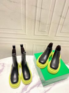Las últimas botas de diseñador, zapatos para mujer, logotipo de la marca, material de cuero, caucho antideslizante, personalizar el color inferior, suela especial, lujo y comodidad, tamaño de alta calidad 34-45