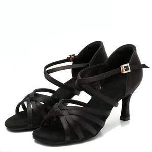 Chaussures de danse latine pour femmes à talons hauts sandales pour femmes adultes semelle souple intérieur salle de bal Tango chaussure femme chaussures de danse Salsa