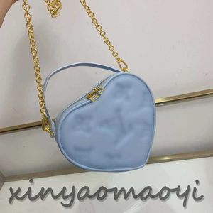 Bolso de cuero Love Bag Diseñador de mujer Bolso de hombro Luxury Fashion Express Bag Mini monedero Bolso en forma de amor Selección multicolor V103686 Bolso azul claro