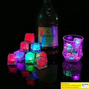 LED Ice Cubes Party Flash Novedad Iluminación Cambio automático Cubo de cristal WaterActived Lightup 7 Color para decoración Light Up Bar Club Boda