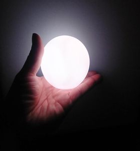 Lumières LED Veilleuse colorée 3D Lampes sphériques de lune magique Lanterne au clair de lune Lampe de boule de soirée de bureau USB rechargeable 16 couleurs6311520