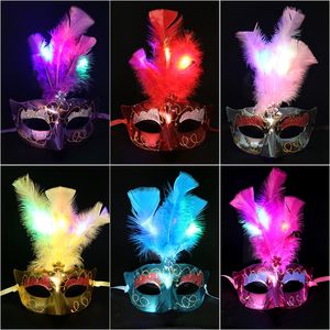 Lumières LED Masque De Plume Mardi Gras Mascarade Vénitienne Danse Masques De Fête Plumes Masques De Noël Halloween Costume Fournitures DBC BH3986